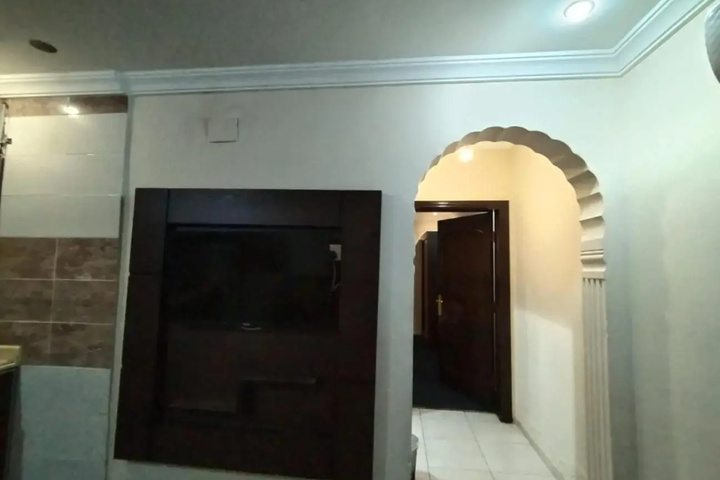 Room 13 of 21