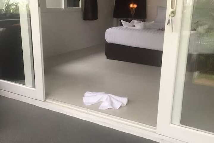 Room 16 of 114