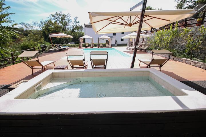 Pool 33 of 58