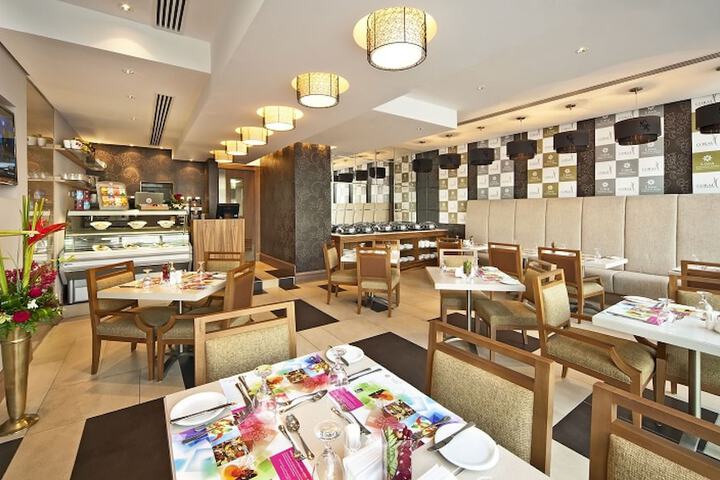 Dining Photos