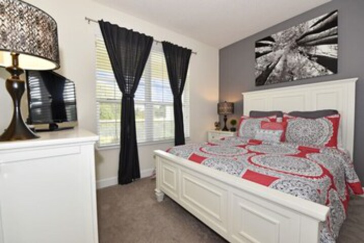 Retreat at Silver Creek 1501GR - Three Bedroom Townhome