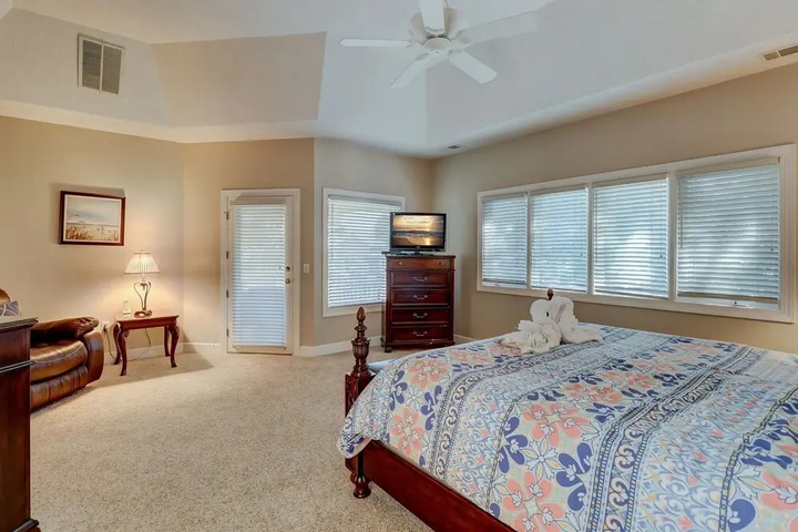 Room 3 of 22