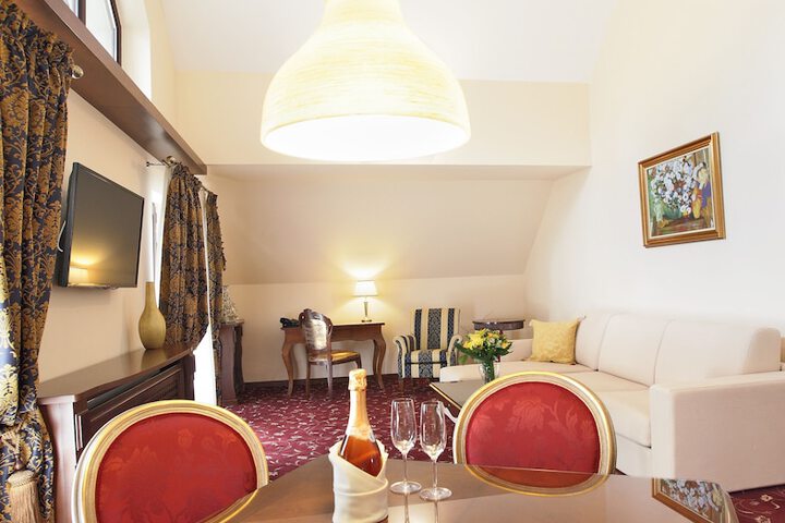 Room amenity