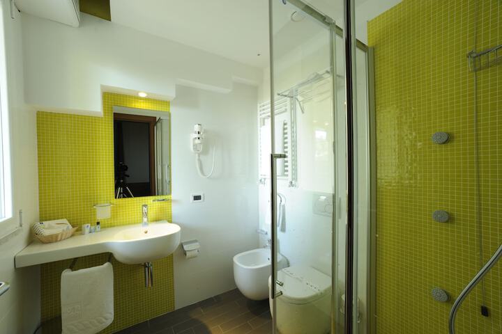 Room 45 of 75