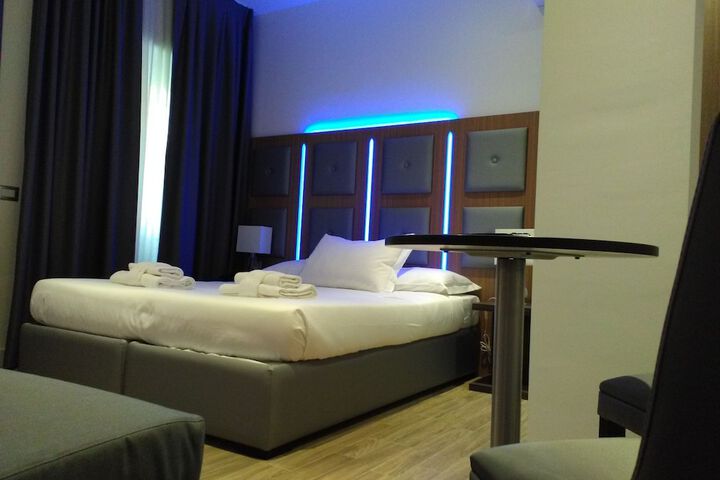 Room 11 of 89