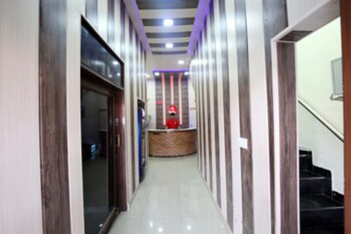 Ballroom/Hall 7 of 25