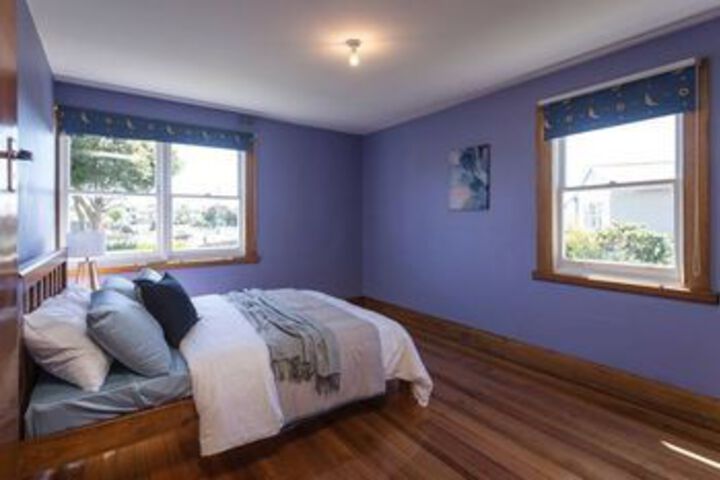 Room 17 of 31