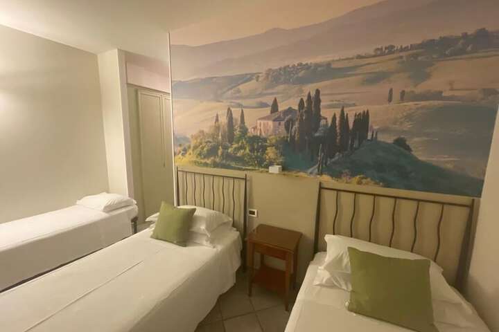 Room 7 of 53