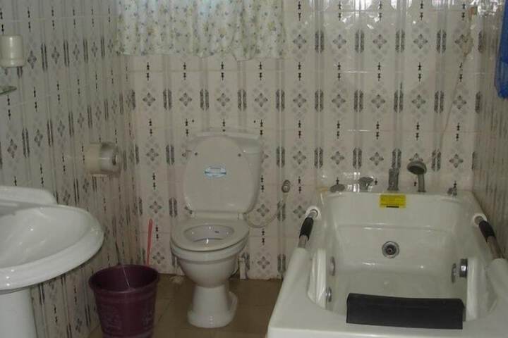 Room 10 of 49