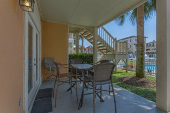 Terrace/Patio 4 of 41