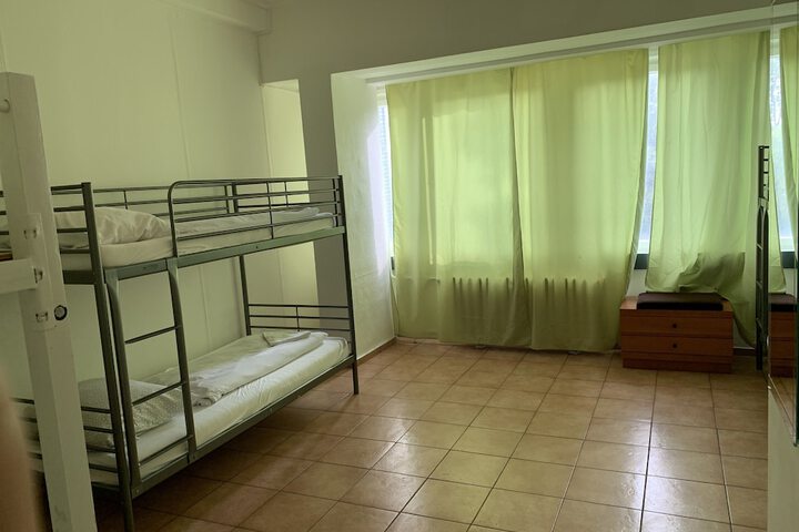 Room 28 of 150