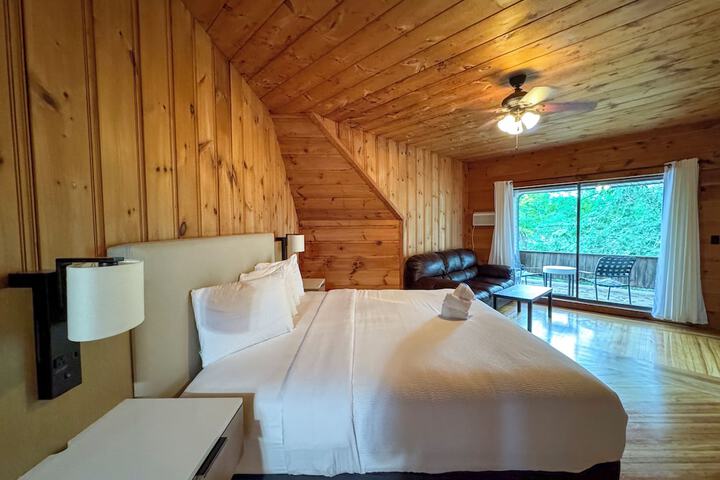 Room 122 of 324