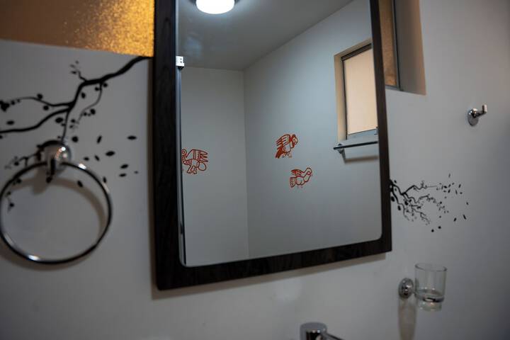 Room 124 of 182