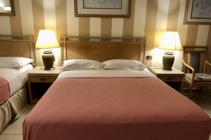Room 30 of 73