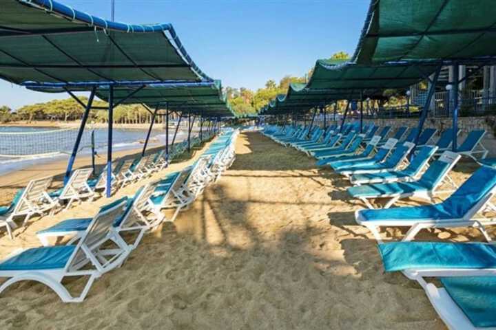 Beach 57 of 62