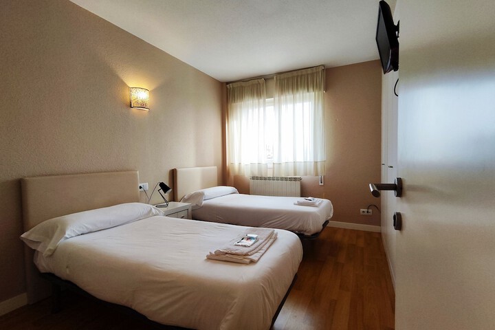 Room 14 of 124
