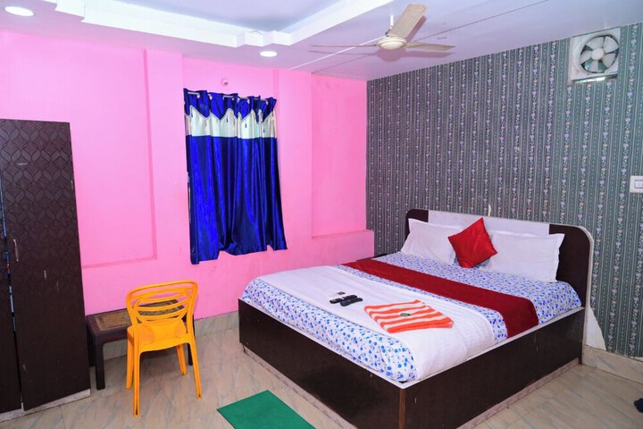 Room 9 of 20