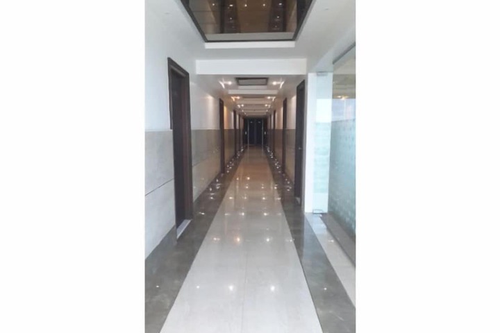 Ballroom/Hall 42 of 54