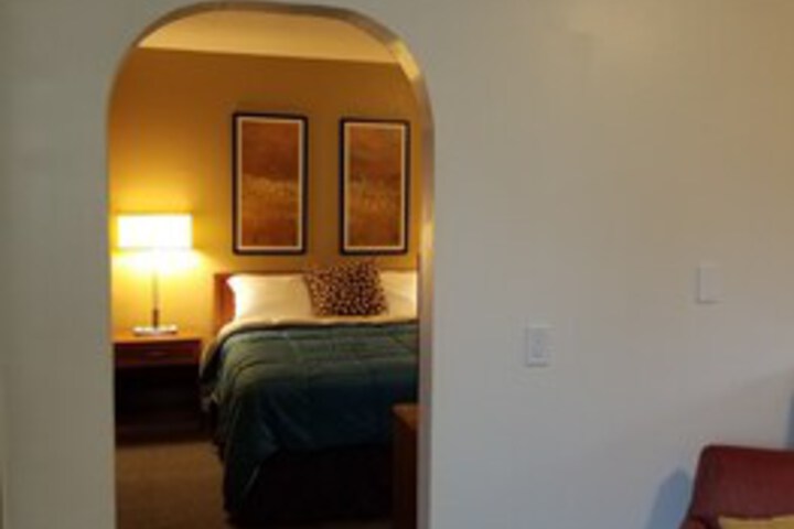 Room 18 of 18