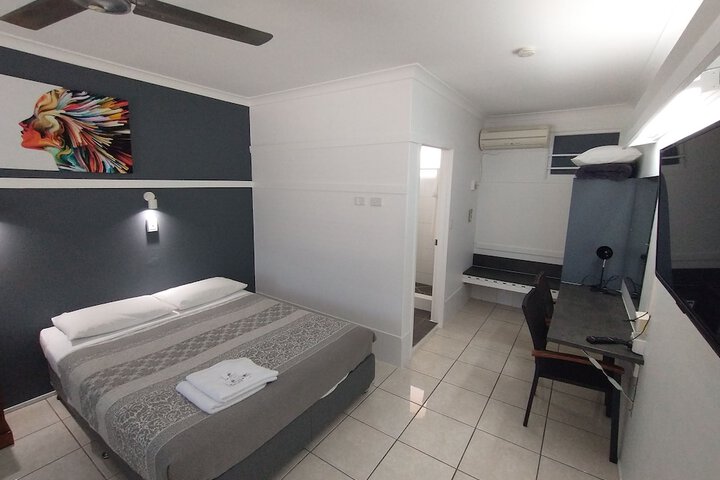 Room 35 of 109
