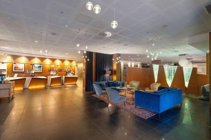 Hotel Lobby