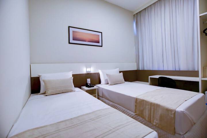 Room 12 of 39