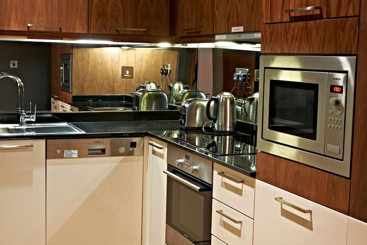 Room 40 of 180