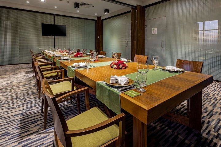 Dining 60 of 117