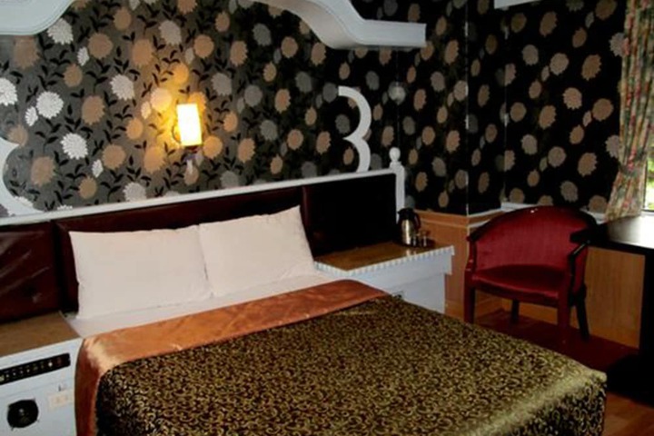 Room 10 of 35