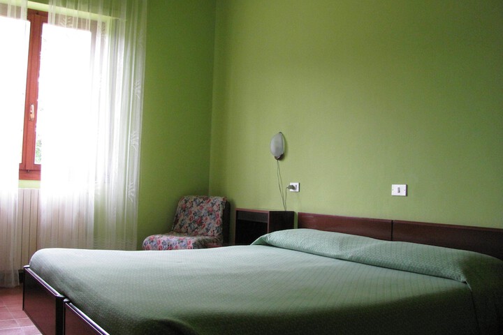 Room 4 of 55