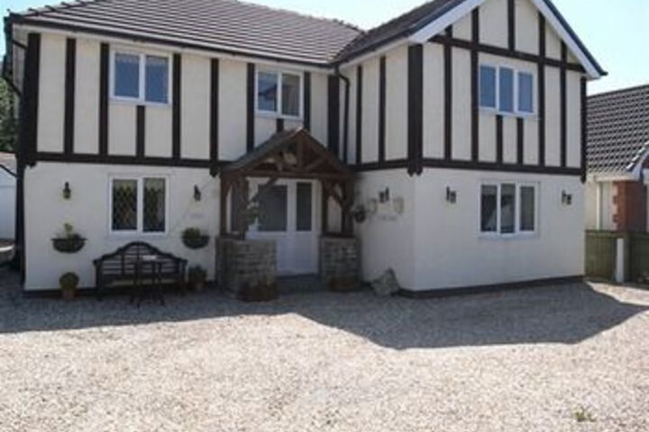 Tudor Lodge