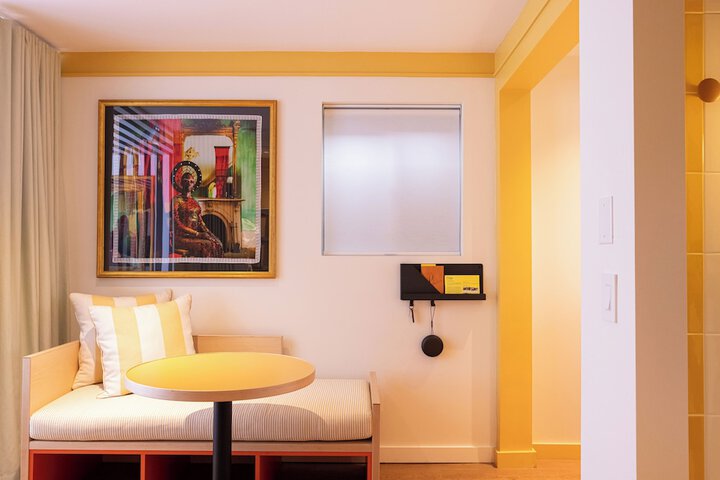 Room 46 of 63