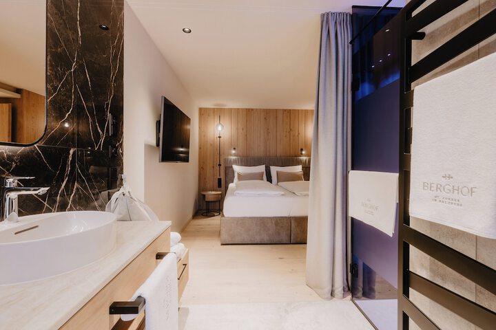 Room 25 of 140