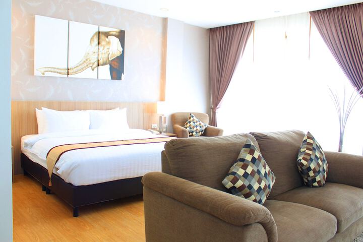 Room 3 of 39