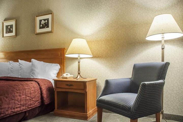 Room 22 of 36