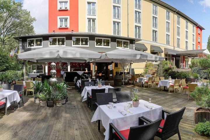 Hotel Exterior