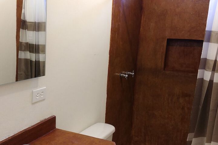Room 22 of 32