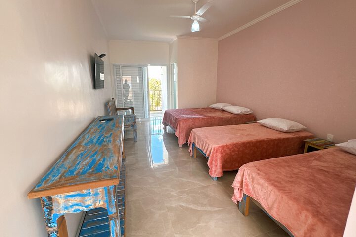 Room 7 of 49