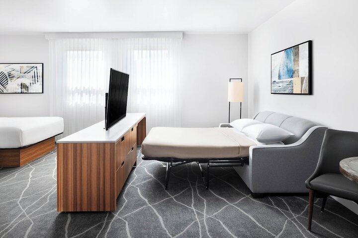 Room 18 of 46