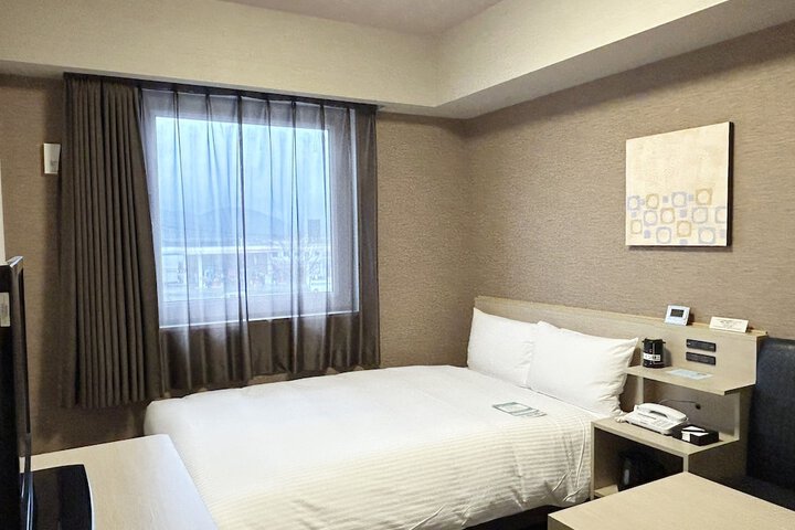 Room 14 of 35