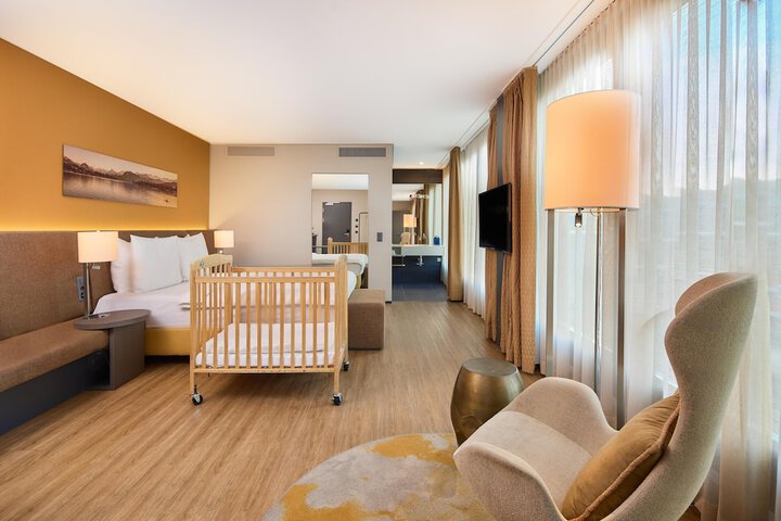 Room 90 of 289