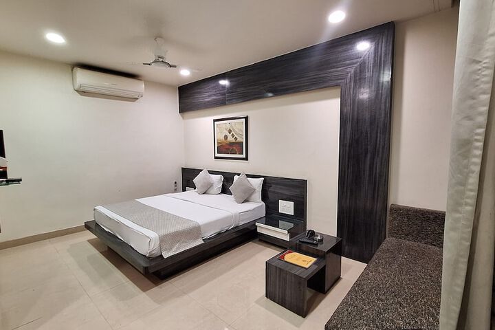 Room 19 of 32