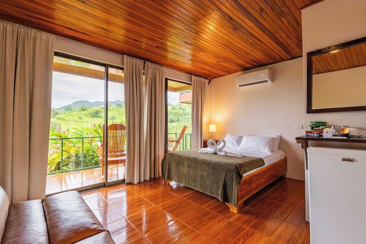 Room 4 of 49