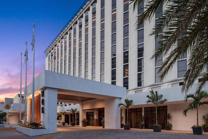 Hotel 92 of 104