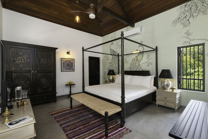 Room 5 of 29