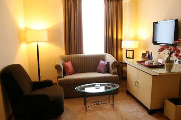 Room 7 of 35