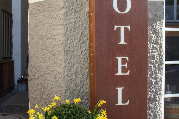 Hotel 32 of 34