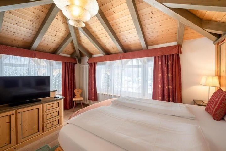 Room 20 of 94