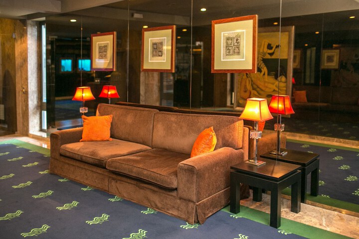Hotel Lobby