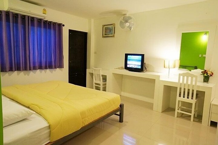 Room 15 of 64